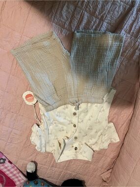 Tallabee Altar’d state kids 

 Matching Set — Cream Button Top & Tan Shorts